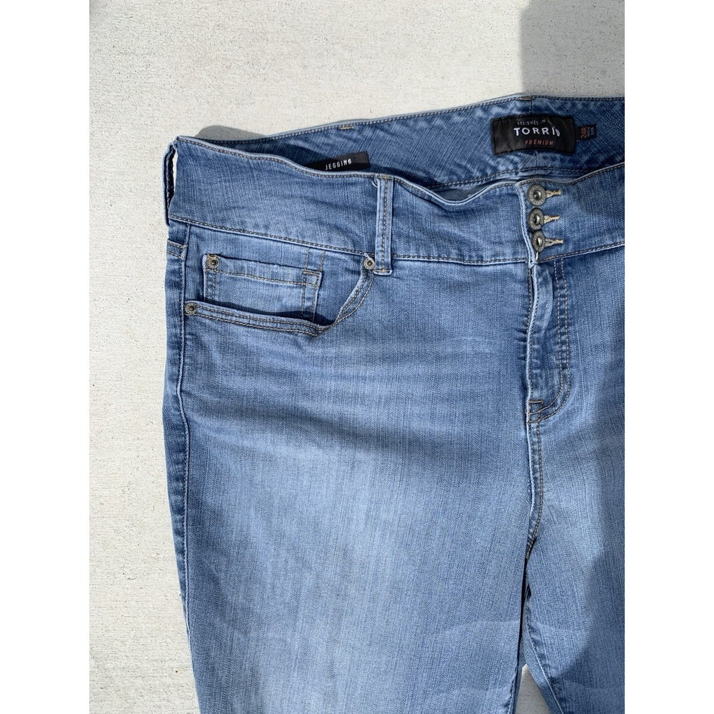 Torrid Premium Jegging Jeans Womens 24R Light Wash Distressed Stretch Skinny - Picture 3 of 16
